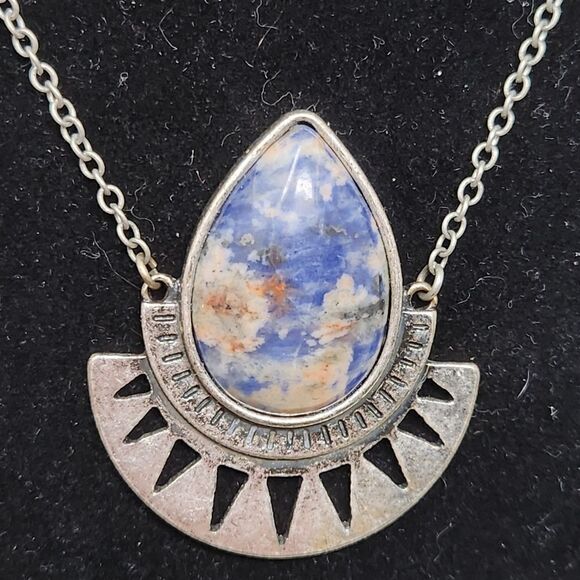 AMERICAN EAGLE Stone Pendant Necklace - Picture 4 of 8